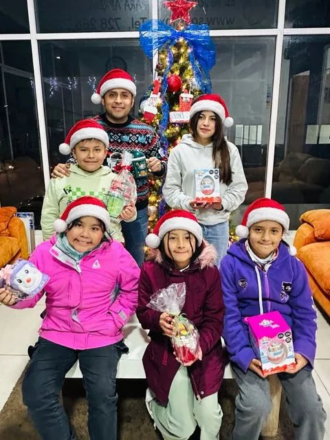 Posada navideña con estudiantes